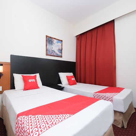 Hotel Sri Sutra - Sungai Buloh Petaling Jaya Luaran gambar